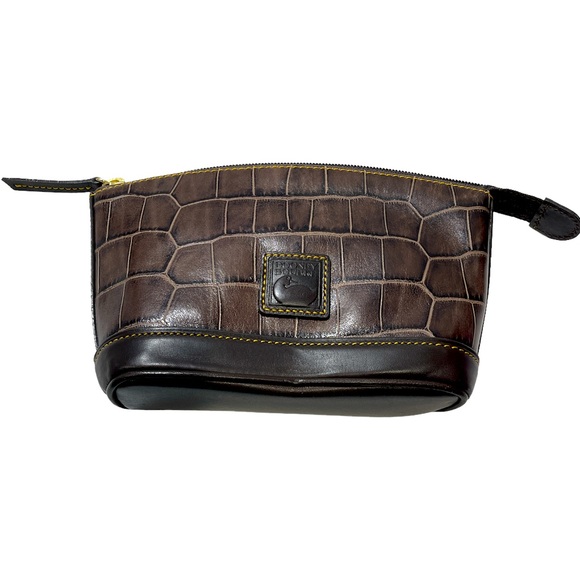 Dooney & Bourke Bags Dooney Bourke Cosmetic Makeup Bag 023 Poshmark